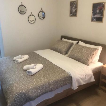 Apartament Chris3 Kalamata Zewnętrze zdjęcie
